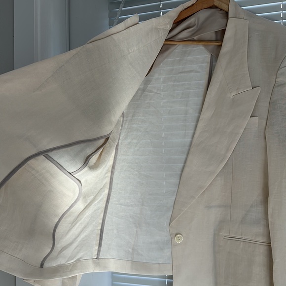 Linen Blazer - Picture 9 of 11
